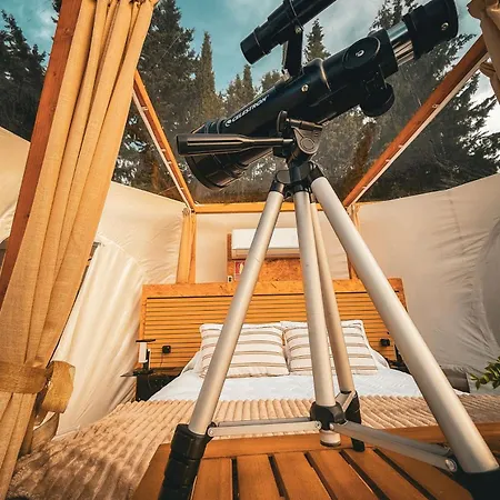 منزل ريفي De Madera Y - Gilmanas 3 *